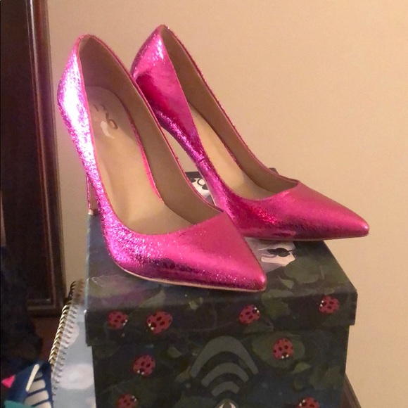 Heel - Picture 2 of 3